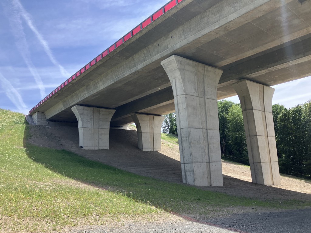 Neubau der Talbrücken Rinsdorf und Rälsbach im Zuge der BAB 45