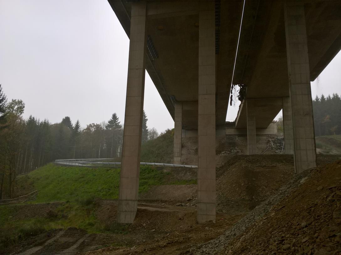 Spezialtiefbau und Gründungsarbeiten im Talbrückenprojekt