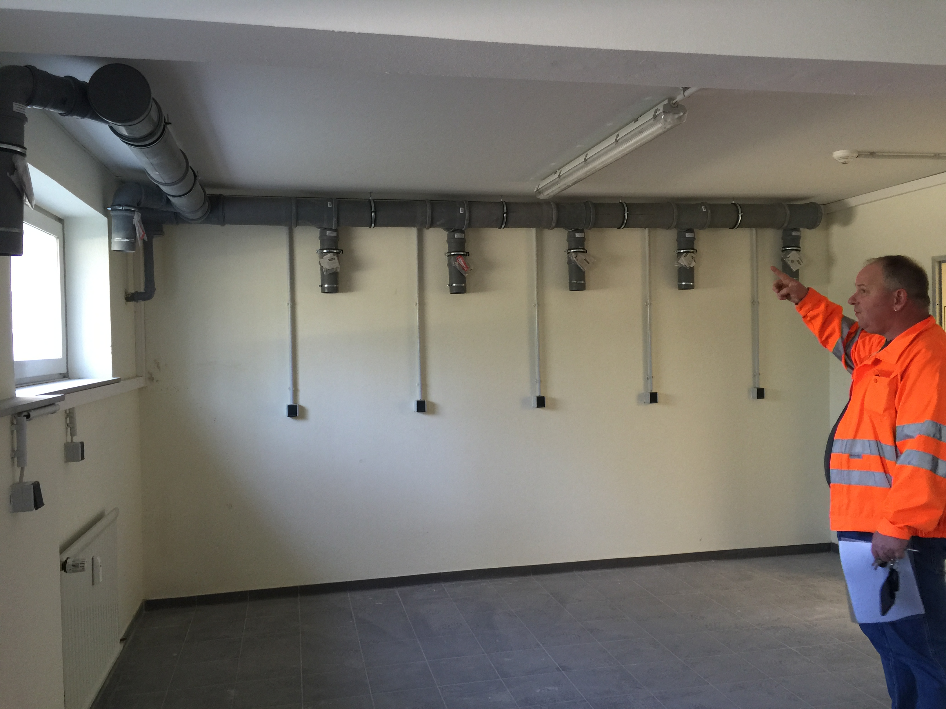 Technische Anpassungsarbeiten im Gebäude
